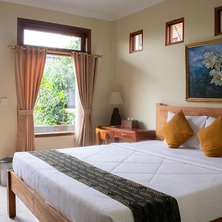 สัตยา เฮาส์ อูบุด Hotel ภายนอก รูปภาพ