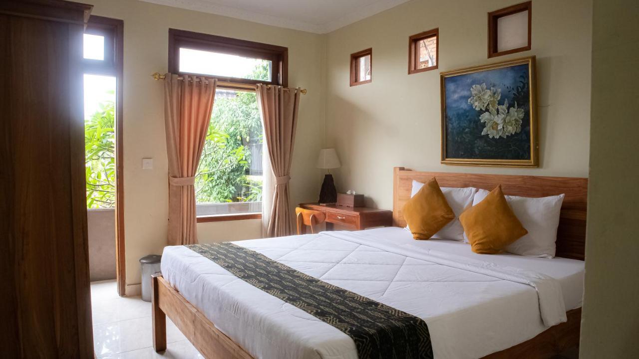 สัตยา เฮาส์ อูบุด Hotel ภายนอก รูปภาพ