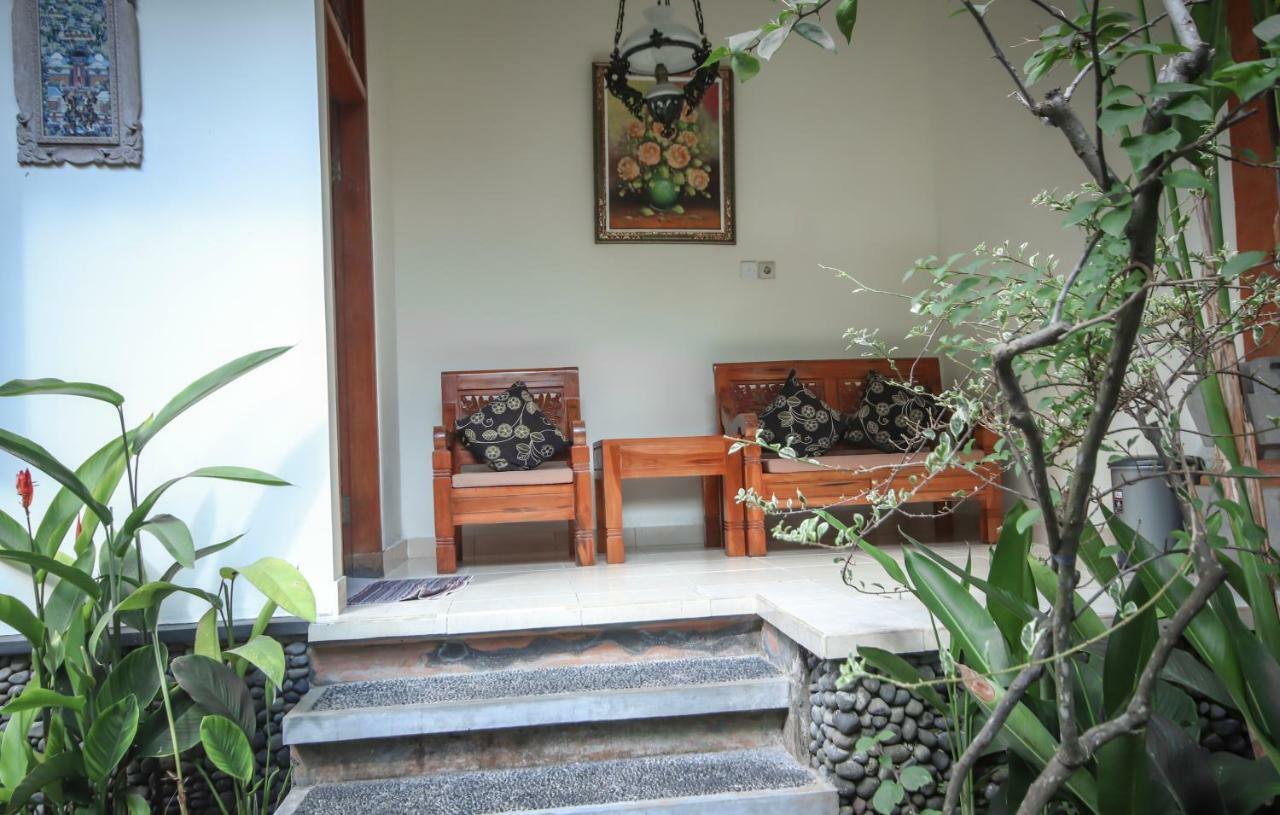 สัตยา เฮาส์ อูบุด Hotel ภายนอก รูปภาพ